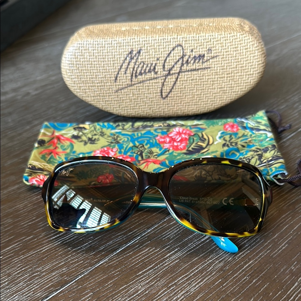 Maui Jim Brown Sunglasses with Stylish Rounded Shape